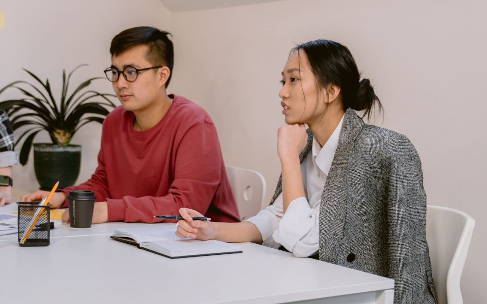 Perjalanan Sejarah Ilmu Linguistik dan Perkembangannya